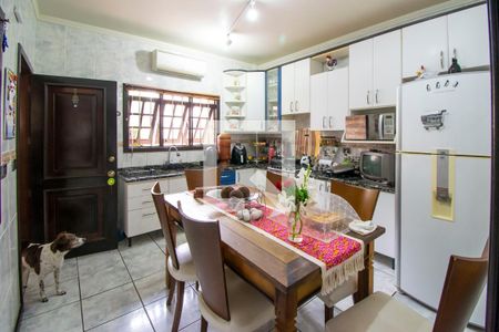 Casa à venda com 344m², 3 quartos e 5 vagasCozinha