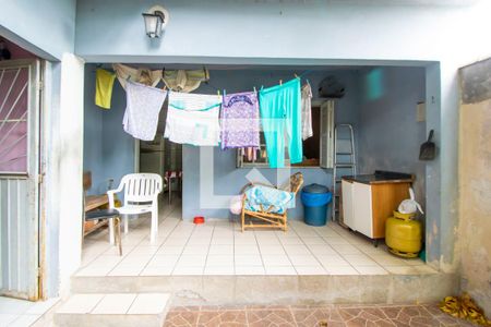 Casa à venda com 344m², 3 quartos e 5 vagasCasa dos Fundos