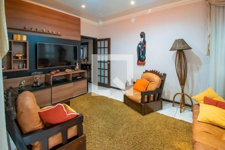 Sala de casa à venda com 3 quartos, 344m² em Partenon, Porto Alegre