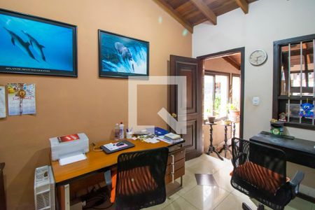 Casa à venda com 344m², 3 quartos e 5 vagasEscritório