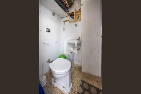 Apartamento à venda com 100m², 3 quartos e 1 vagaÁrea de Serviço - Banheiro