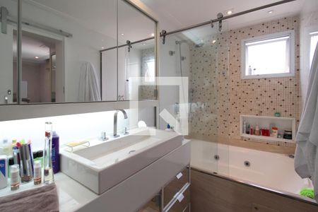 Apartamento à venda com 158m², 3 quartos e 2 vagasBanheiro da Suíte 1 