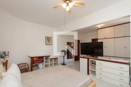 Suíte de apartamento para alugar com 4 quartos, 300m² em Vila Luis Antônio, Guarujá