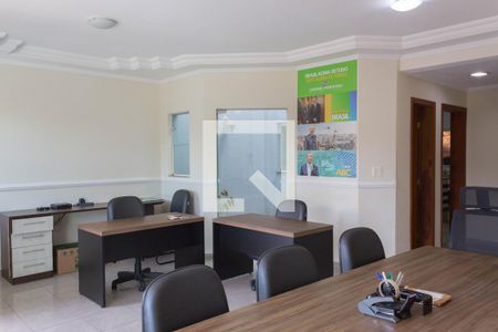 Casa à venda com 350m², 6 quartos e 4 vagasSala