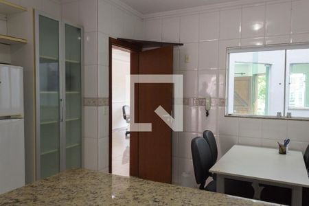 Casa à venda com 350m², 6 quartos e 4 vagasCozinha