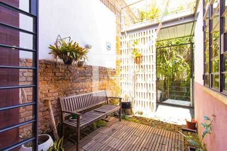 Quintal de casa à venda com 3 quartos, 165m² em Bela Vista, São Paulo