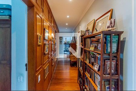 Apartamento à venda com 157m², 3 quartos e 1 vagaCorredor