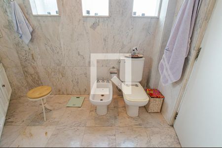 Apartamento à venda com 157m², 3 quartos e 1 vagaBanheiro da Suíte