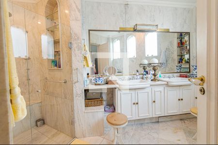 Apartamento à venda com 157m², 3 quartos e 1 vagaBanheiro da Suíte