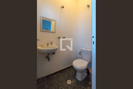 Apartamento à venda com 157m², 3 quartos e 1 vagaBanheiro de Serviço