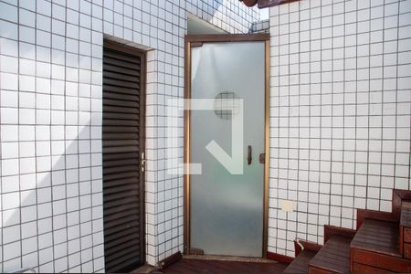 Apartamento à venda com 280m², 4 quartos e 2 vagas Apartamento à venda com 280m², 4 quartos e 2 vagasSauna