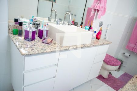 Apartamento à venda com 280m², 4 quartos e 2 vagas Apartamento à venda com 280m², 4 quartos e 2 vagasBanheiro da Suíte 3