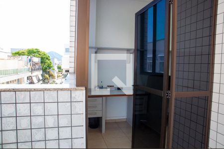 Apartamento à venda com 280m², 4 quartos e 2 vagas Apartamento à venda com 280m², 4 quartos e 2 vagasEscritório - Entrada