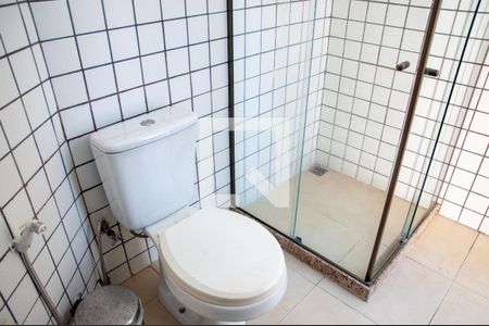 Apartamento à venda com 280m², 4 quartos e 2 vagas Apartamento à venda com 280m², 4 quartos e 2 vagasBanheiro 5