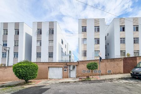 Apartamento para alugar com 60m², 2 quartos e 1 vagaFachada