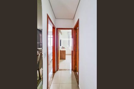 Corredor de apartamento para alugar com 2 quartos, 60m² em Santa Branca, Belo Horizonte