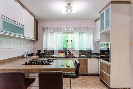 Casa à venda com 300m², 3 quartos e 2 vagasCozinha