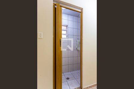 Casa à venda com 300m², 3 quartos e 2 vagasLavabo