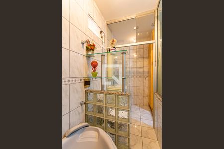 Casa à venda com 300m², 3 quartos e 2 vagasBanheiro da Suite