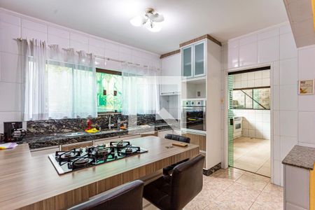 Casa à venda com 300m², 3 quartos e 2 vagasCozinha