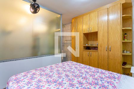 Casa à venda com 300m², 3 quartos e 2 vagasSuite