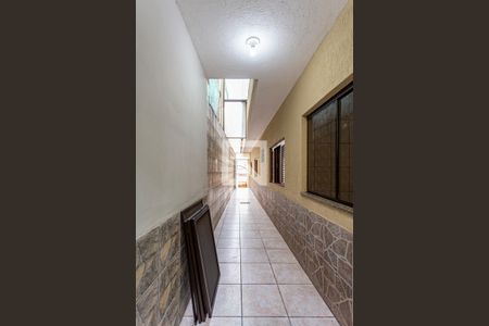 Casa à venda com 300m², 3 quartos e 2 vagasCorredor Externo