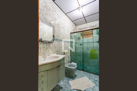 Casa à venda com 300m², 3 quartos e 2 vagasBanheiro