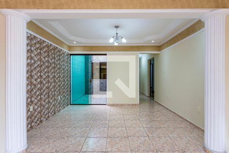Sala de casa à venda com 3 quartos, 300m² em Jardim Santo André, Santo André