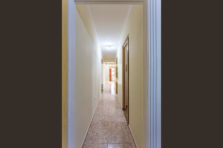 Casa à venda com 300m², 3 quartos e 2 vagasCorredor Principal