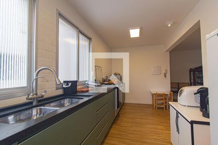 Apartamento para alugar com 180m², 2 quartos e 2 vagasCozinha