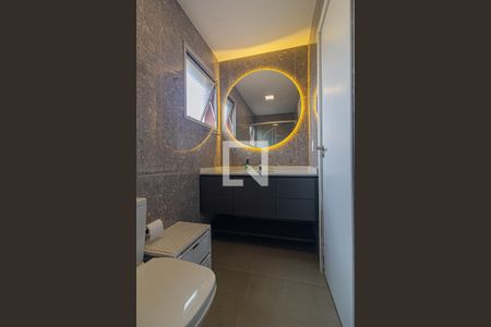 Apartamento para alugar com 180m², 2 quartos e 2 vagasBanheiro do Quarto 2