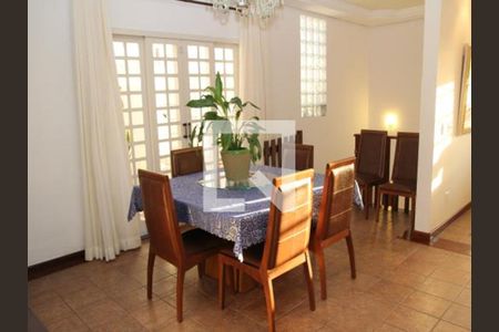 Casa à venda com 4 quartos, 293m² em Pirajá, Belo Horizonte