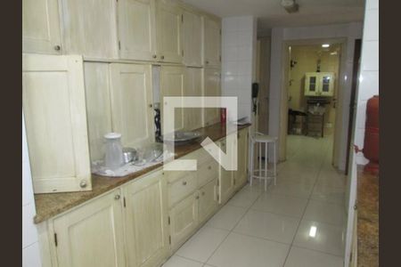 Casa de condomínio à venda com 909m², 6 quartos e 6 vagas