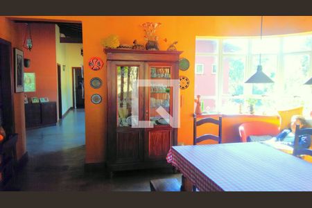 Casa à venda com 4 quartos, 693m² em Vila do Ouro, Nova Lima