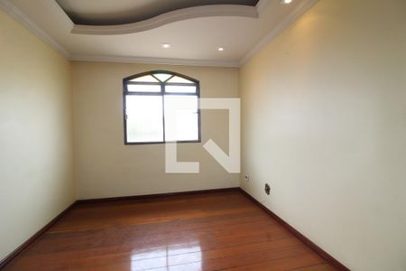 Apartamento para alugar com 3 quartos, 140m² em Sagrada Família, Belo Horizonte