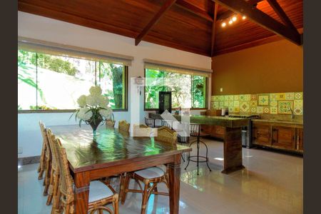 Casa de Condomínio à venda com 5 quartos, 800m² em Jardins, Brumadinho