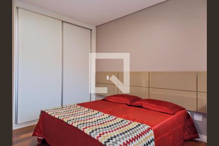 Casa de condomínio à venda com 723m², 5 quartos e 4 vagas