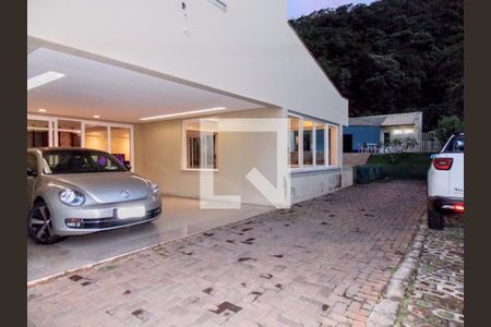 Casa de condomínio à venda com 723m², 5 quartos e 4 vagas