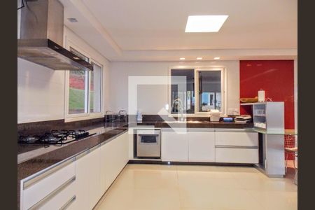 Casa de condomínio à venda com 723m², 5 quartos e 4 vagas