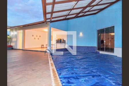 Casa de condomínio à venda com 723m², 5 quartos e 4 vagas