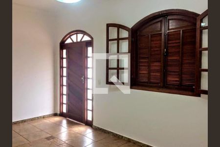 Casa à venda com 3 quartos, 360m² em Jardim Canadá, Nova Lima