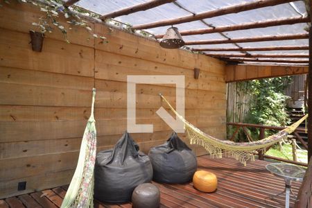 Casa de condomínio à venda com 480m², 9 quartos e 6 vagas