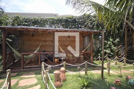 Casa de condomínio à venda com 480m², 9 quartos e 6 vagas