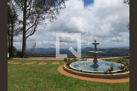 Casa à venda com 570m², 4 quartos e 6 vagas