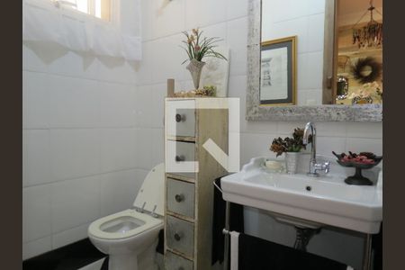 Casa à venda com 570m², 4 quartos e 6 vagas