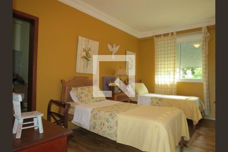 Casa à venda com 570m², 4 quartos e 6 vagas