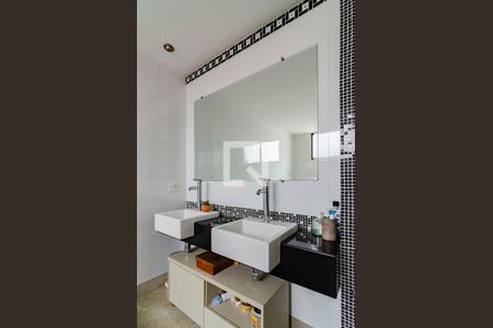 Apartamento à venda com 372m², 4 quartos e 4 vagas