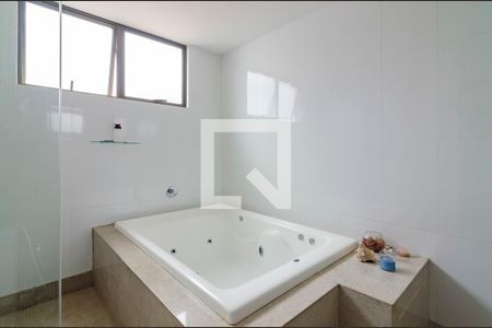 Apartamento à venda com 372m², 4 quartos e 4 vagas