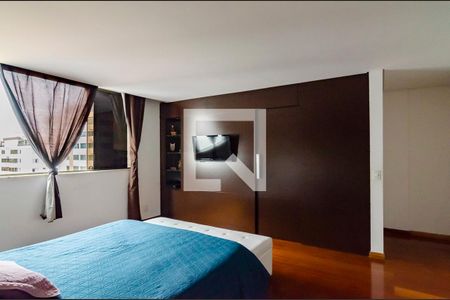 Apartamento à venda com 372m², 4 quartos e 4 vagas