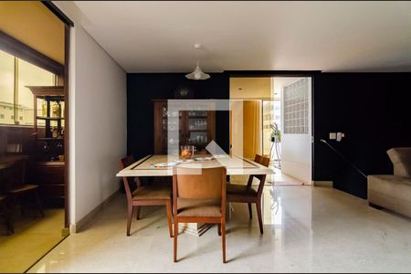 Apartamento à venda com 372m², 4 quartos e 4 vagas